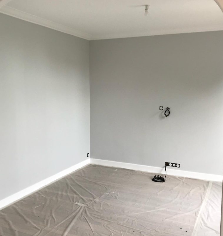 Chantier de peinture intérieure dans les Yvelines (78) : murs peints et finitions