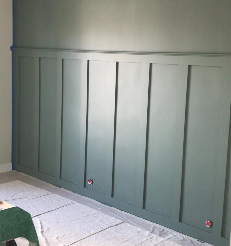 Après — soubassements décoratifs — chantier de peinture intérieure dans les Yvelines (78)